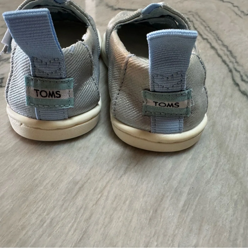 Tiny Shiny Baby TOM’S Shoes—Alpargata Multi Iridescent Canvas, Size 5